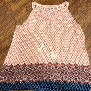 Love this shirt! Just doesn’t fit. Worn a few times.